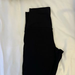 Black lululemon high rise align leggings size 4